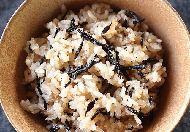 まじっくひじき Bay Brand 房の駅 食べる 買う 遊ぶ 海ほたる 東京湾に浮かぶパーキングエリア