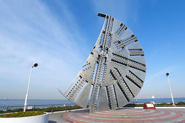 カッターフェイス 食べる 買う 遊ぶ 海ほたる 東京湾に浮かぶパーキングエリア